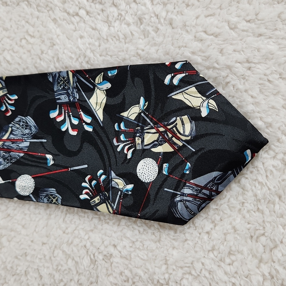 Studio 890 golf tie hand made, so sporty and cute!